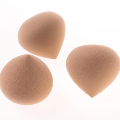 China Large peach heart-shaped flat makeup heart-shaped peach latexfree exfoliating beauty circle squash raised cleaning sponge for sale