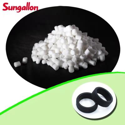 China Natural Whiite TPE Plastic Material High Hardness 95A Toys TPE Material for sale