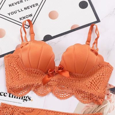 China QUICK DRY Shell Cup A Since C 32 Size Women High Support Gather Breathable Yarn Free Girls Cup Lace Lift Up Bra And Panties Sets for sale