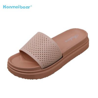 China Cushioning 2022 Fashionable Wholesale Slipper Summer Cute Sandals Beach Heel Flat Grid Women Slippers for sale