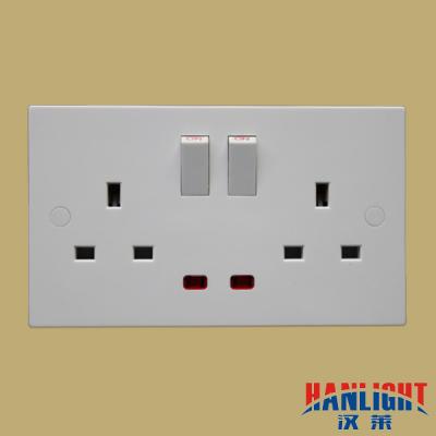 China UK Type 13A 2 Gang Single Pole Double Pole Switched Socket With Neon 86*146mm for sale