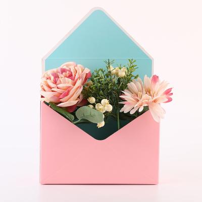 China Recycled Materials Square Luxury Valentine's Day Flower Gift Packaging Shopping Paper Box for sale