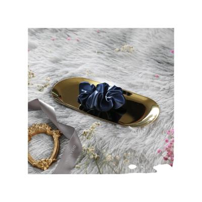 China Best Selling Smart Casual Goods Using Portable Wholesale Women's Green Tie Silk Hair Scrunchies for sale