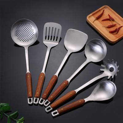 China Sustainable Wooden Handle Stainless Steel Utensils Set 7pcs Kitchen Tools for sale