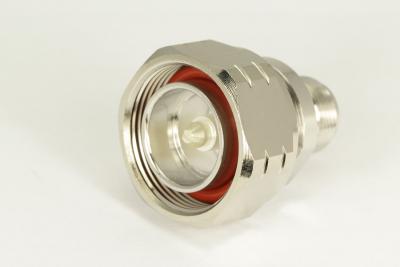 China Verbindungsstück LÄRM L29 der Ehrel29 Mann zu n-Art weiblicher Adapter 50 Ohm zu verkaufen