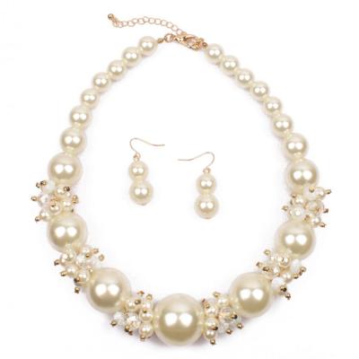 China FASHIONABLE wild statement necklace wild handmade imitation pearl temperament fashion factory factory jewelry set for sale