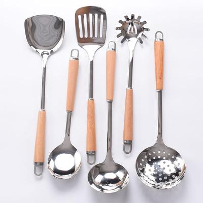 China High Quality Viable Stainless Steel Cooking Tableware Kitchen Accessories Cooking Cooking Utensils With Wooden Handle Spatula for sale