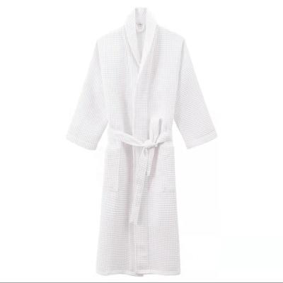 China Custom Made Five Star Bathrobe QUICK DRY Logo Cotton Waffle Weave Luxury Spa Bath Hotel Robe for sale