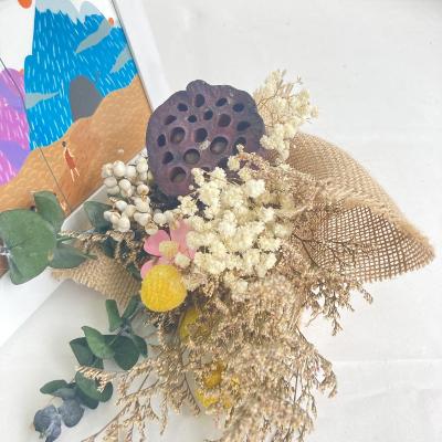 China Dried Flowers Wholesale Hot Sale Wedding Decoration Bridal Bouquet Dried Flowers Boutonniere for sale