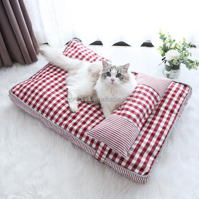 China 2021 New Design Breathable Checkered Canvas Wholesale Cotton Soft Rectangle Removable Pet Bed For Cat Small Dog for sale