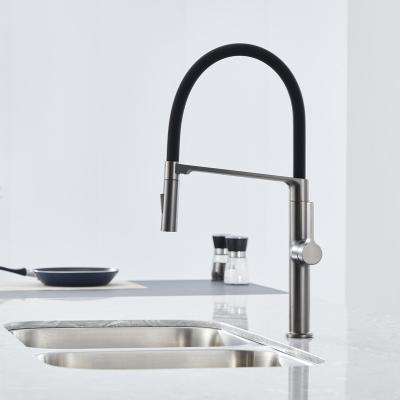 China Pull Out Solid Brass Single Lever Single Lever Kitchen Sink Faucet Solid Brass Pull Down Spray Commercial Handle Matte Black Kitchen Faucet for sale