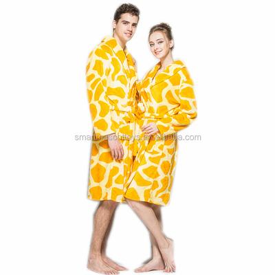 China Breathable Couples Kimono Bathrobe For Adult Spa Flannel Sleep Robe for sale