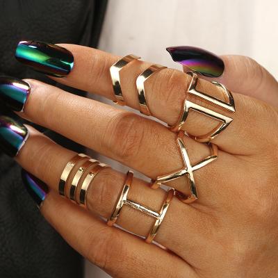 China Large Ethnic Plating Exaggerated Cross Rings Set Fashionable Women Jewelry Gold 5pcs/set Alloy Cocktail Rings for sale