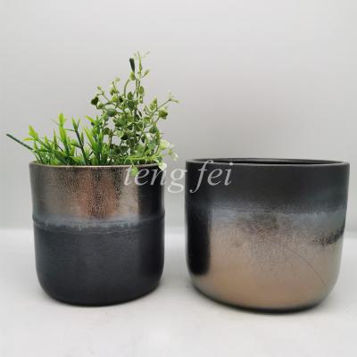 China Hot Modern Amazon Turned Ceramic Pot Chandelier Plant Pot Flower Pot Home And Garden Classic Vogue Planter for sale