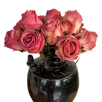 China Real Lifelike Looking Preserved Silk Roses Flowers Papers Artificial Rose Flower Bunch for sale