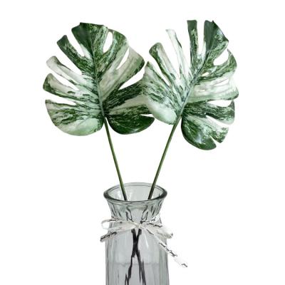 China Tropical Plant Realistic Plastic Leaf Decorative Artificial Monstera Deliciosa Leaves For Sale for sale