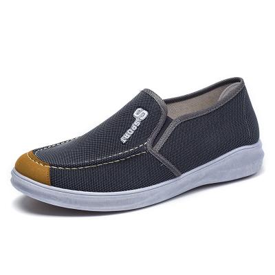 China Fashion Trend Canvas Flat Comfortable Breathable Slip On Loafers Mens Casual Shoes for sale