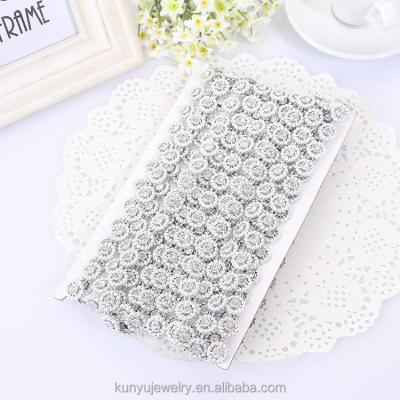 China Manufacturer 6 Rows Bags 10 Yards Diamond Effect Plastic Mesh Rhinestone Flower Ribbon Trim For Dress Decoration for sale