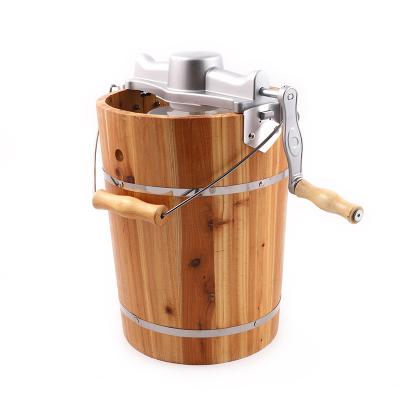 China Nostalgia Outdoor Manual Wooden Bucket with Handle for Kids DIY Ice Cream Production Homemade Healthy Ice Cream Maker Top for sale