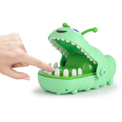 China Family Friends Interactive Game Toys Trick Toys Classic Hand Bite Jokes Mouth Toy Bite Finger Game for sale