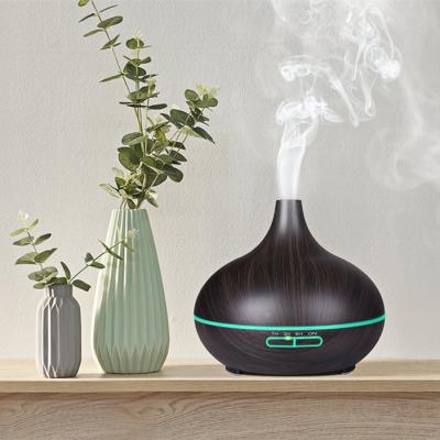 China New Supersonic Electric Home Appliance Diffuser Moist Light Projector Fogger Household Humidifier Skin Scent Humidifier Night Light for sale