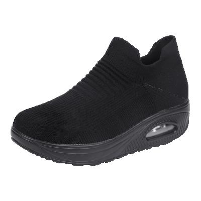 China Lightweight Free Shipping Items For Women Shoes Fly To Knit PU Upper Sole Soft Breathable Light Weight Running Jogging Shoes for sale