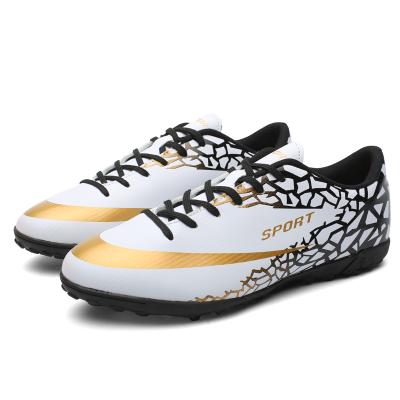 China 2021 New Arrivals Rubber Soccer Shoes Cheap Soccer Boots Football Boots Sole Futbol PU Rubber Upper Rubber Studs Soccer Shoes for sale