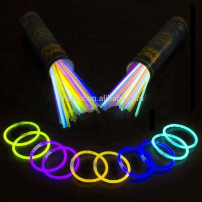 China Multi Colors Glow Stick Bracelets for Christmas Party Decoration 5*200mm Affordable for sale