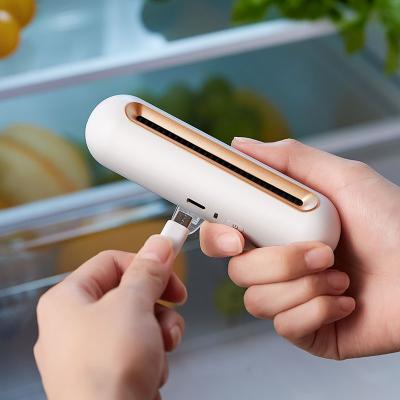 China Environmental Shelf Life Supplement Food Refrigerator Air Deodorant Convenient Rechargeable Electric Ozone Generator Air Purifier for Eliminate Peculiar Smell for sale