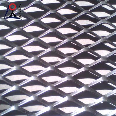 China Strong Anti Slip Properties Expanded Metal Lath Galvanized Heavy Duty Expanded Metal Mesh for sale