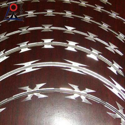 China Anti-Climb Razor Wire gegalvaniseerd Concertina Razor Blade Barbed Wire Te koop