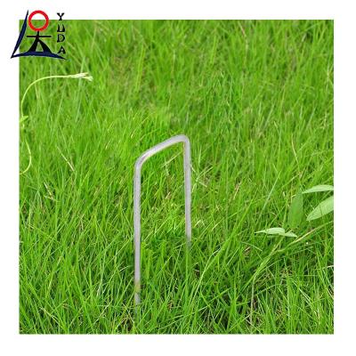 China Steel U Shaped Ground Nails Galvanized Sod Staple For Garden for sale