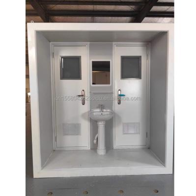 China Modern Design Prefab Modular Toilets Portable Outdoor Flat Pack Container Made of Steel and Sandwich Panel for Shop 10FT for sale