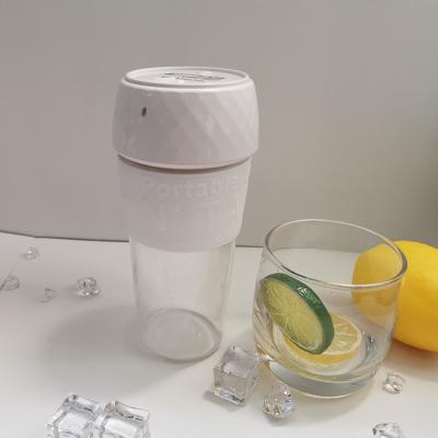 China China wholesale factory glass mini portable usb electric juice blender for sale