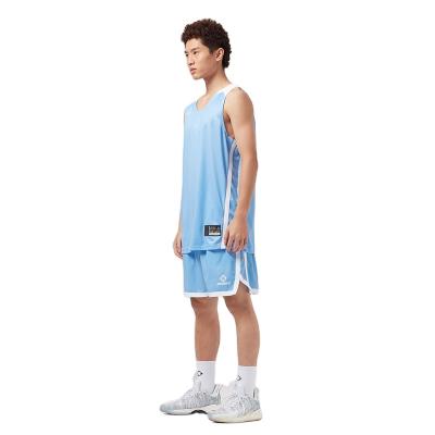 China 2021 New Style Breathable Polyester Knitted Adult Men's Basketball Uniform Tank Top And Abbreviations à venda