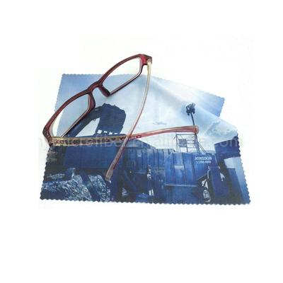 China Custom Zig-Zag Edge Logo Silk Printed Microfiber Glasses Cleaning Cloth From China Supplier for sale