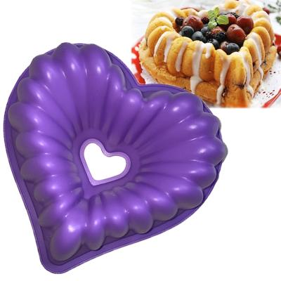 China Viable Hot Sale Silicone Mold Food Grade Bread Cake Heart Shaped Baking Molds for sale