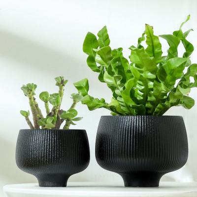 China Custom Wholesales Nordic Small Ceramic Flower Pot Indoor Black Glazed Succulent Planter Pot for sale