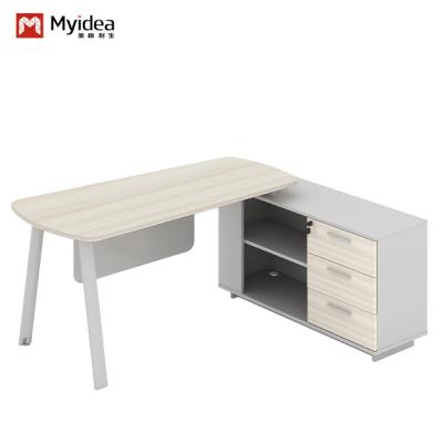 China Practical and modern in line with ergonomics Staff Executive Modern office Workstation Desk for sale