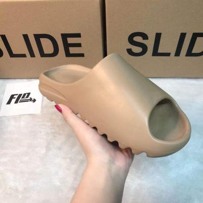 China CUSHIONING Original High Quality Brand Logo Custom Women Yeezy Slipper Kids Yeezy Shoes Men Yeezy Slides for sale