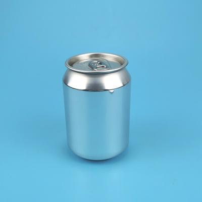 Cina forma di Juice Aluminum Bottle Can Cylinder della bevanda di tirata 250ml in vendita