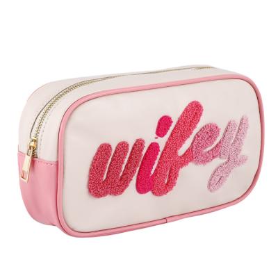 China Fashion 2022 Low moq Wholesale waterproofing Wash travel bag PU Leather pouch Wifey Embroidery Cosmetic Bag for sale