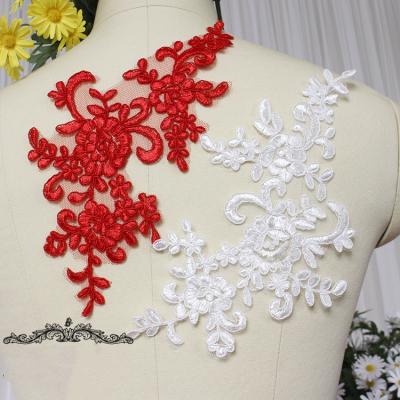 China Wedding Sustainable Embroidery Appliques Pair Flowers To Tie Embroidery Lace Trim For Wedding Dress for sale