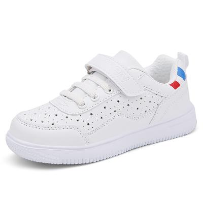 China Fashion Round Design Walking Shoes Outdoor Kid's Sports Fashion Breathable Sneakers for sale