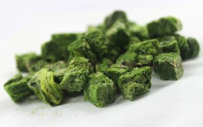 China Superior Dried Vegetable Bulk Green Healthy Freeze Dried Spinach Diced for sale