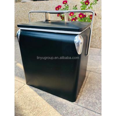 China Automotive Gift Promotional Items Portable Cooler Box 13L for sale