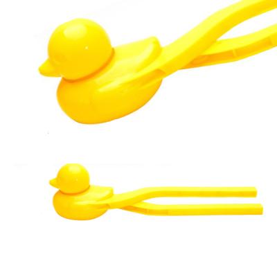 China Build a Little Snowman Yellow Duck Outdoor Snow Tools Shape Snowball Clip Kids Snow Clip Snow Toys for sale