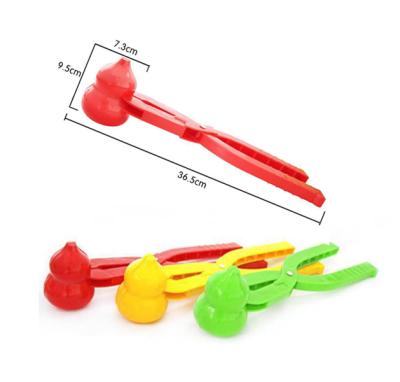 China Outdoor Manual Fixing Children's Squash Snow Tools Squash Snowball Holder Snowman Fighting Snowman Toys for sale