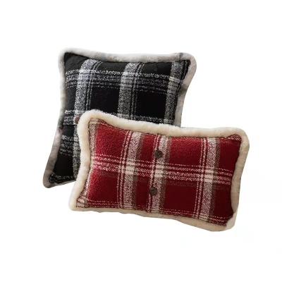 China Christmas Red Button Retail Fuzzy Pillow Cover Wholesale Home Decor Sofa Cushion Cover Hot Festival for sale