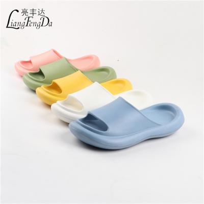 China Fashion Trend Women's Lightweight Anti-skid Women's Slippers Unisex EVA Slippers Summer Slides Beach Soft Thick Eva Sandals for sale